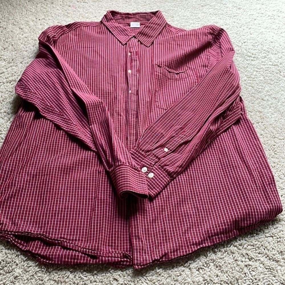 Old Navy XL red plaid button down - Picture 2 of 9